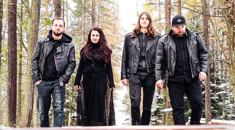 Polski gothic/art rockowy DUMB MOON wydał nową EP-kę &quot;Szepty Mroku&quot;