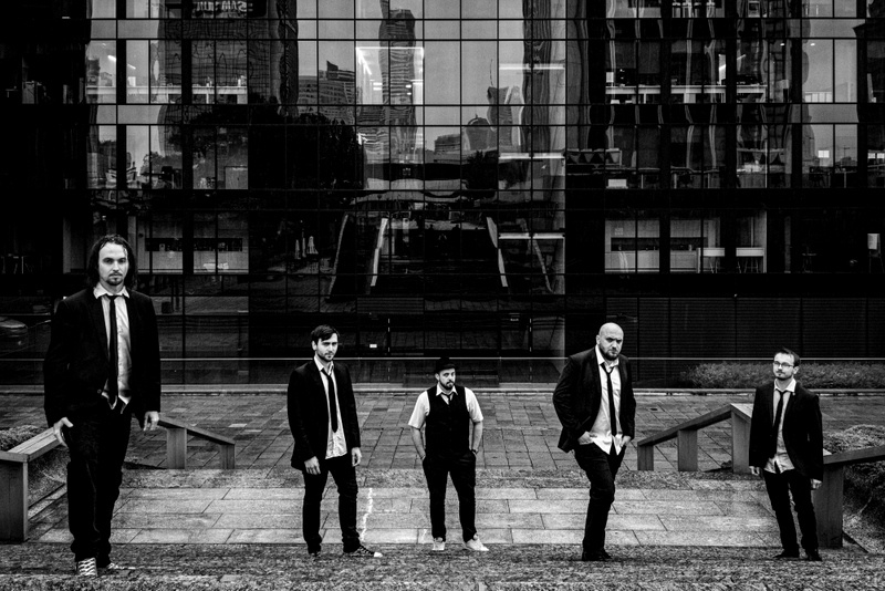 Warszawska grupa THE SUITS opublikowała klip "PayN"