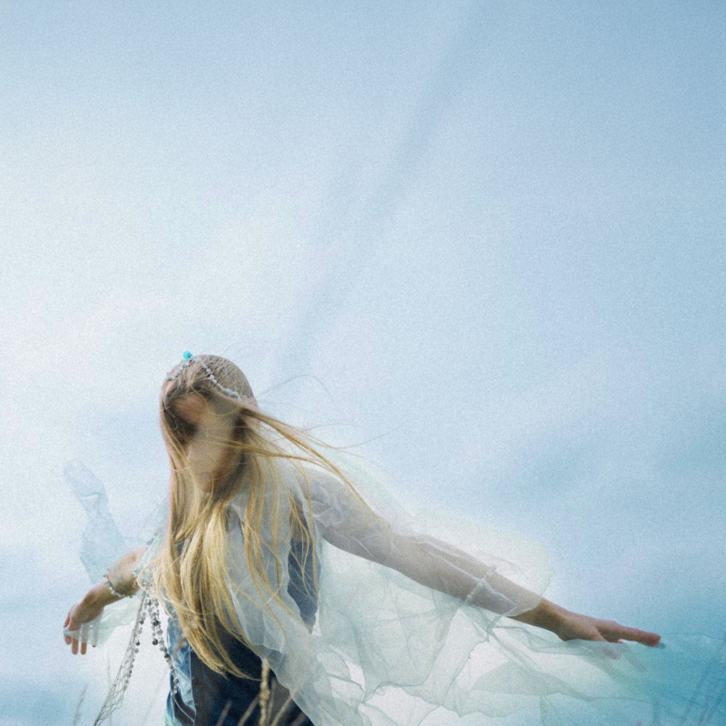 Atavia. Wokalistka zespołu Datûra debiutuje z nowym projektem ambient