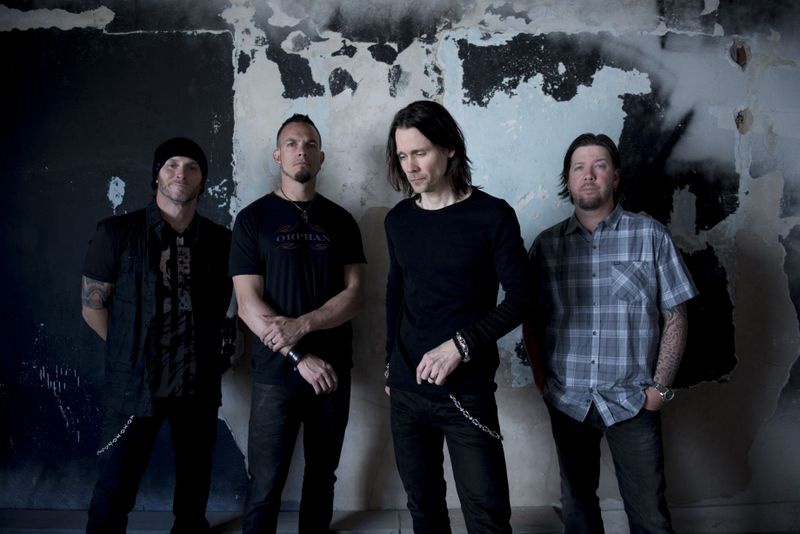 Alter Bridge - świat potrzebuje bohaterów