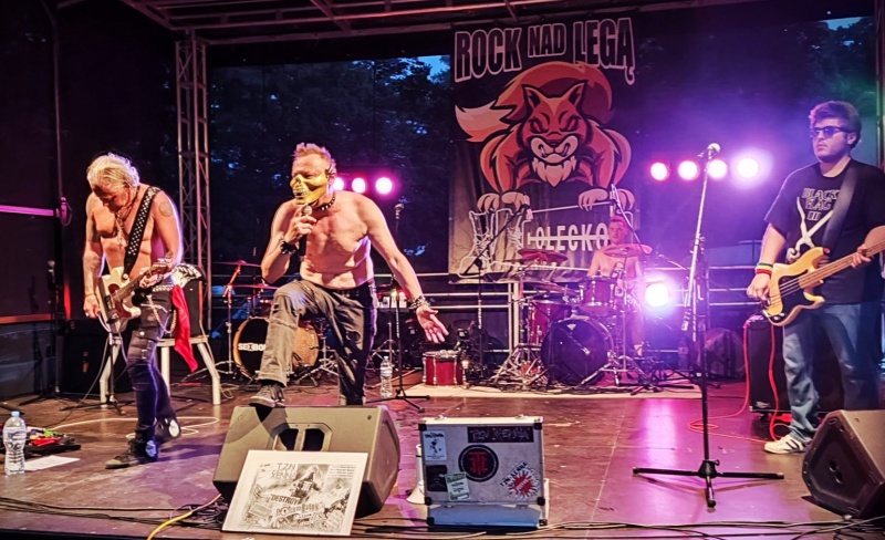 TZN Xenna - Ukraina -Secesja -  Rudera Music Club - Sanok