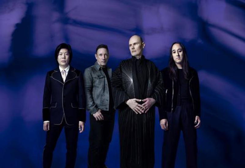 The Smashing Pumpkins prezentują video „Empires&quot;.