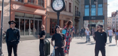Premiera klipu do nadchodzącego albumu CZEKANIEM "Od Nowa"