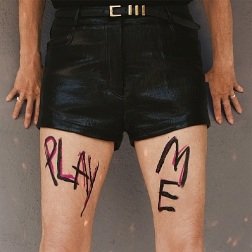 Kim Gordon "PLAY ME"