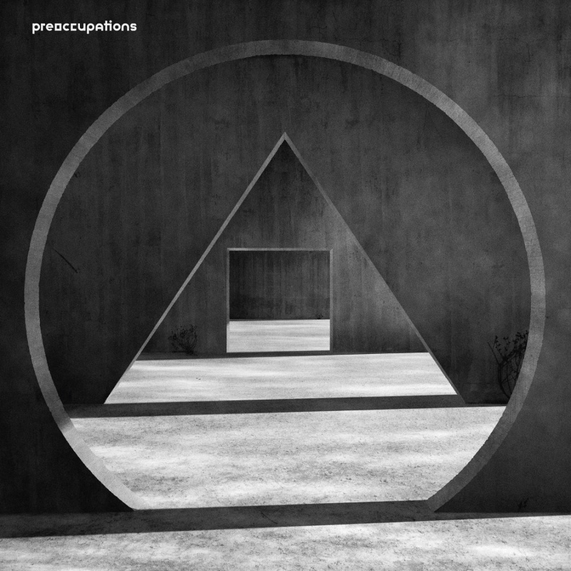 REOCCUPATIONS POWRACA Z „NEW MATERIAL”