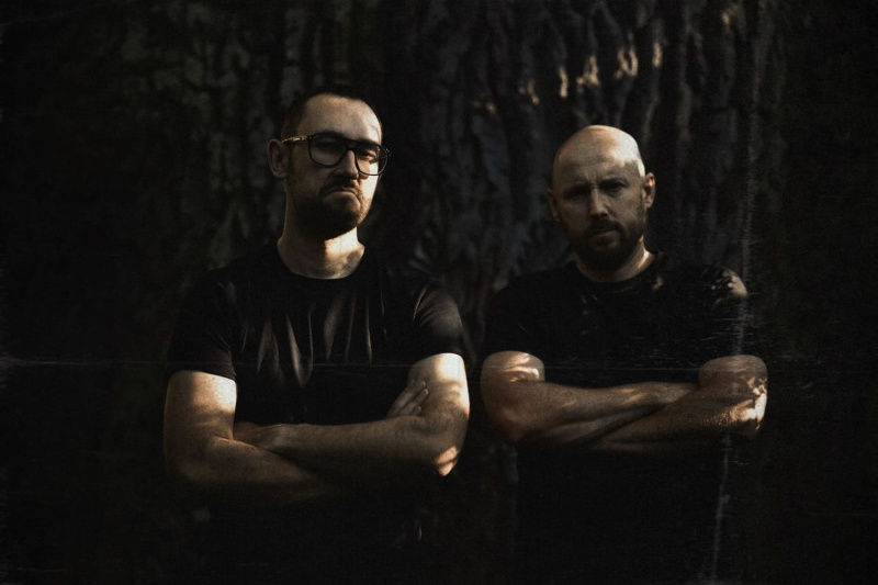 Rzeszowski duet RUNOPATIA wydał singiel z nadchodzącej EP-ki "Archaista".