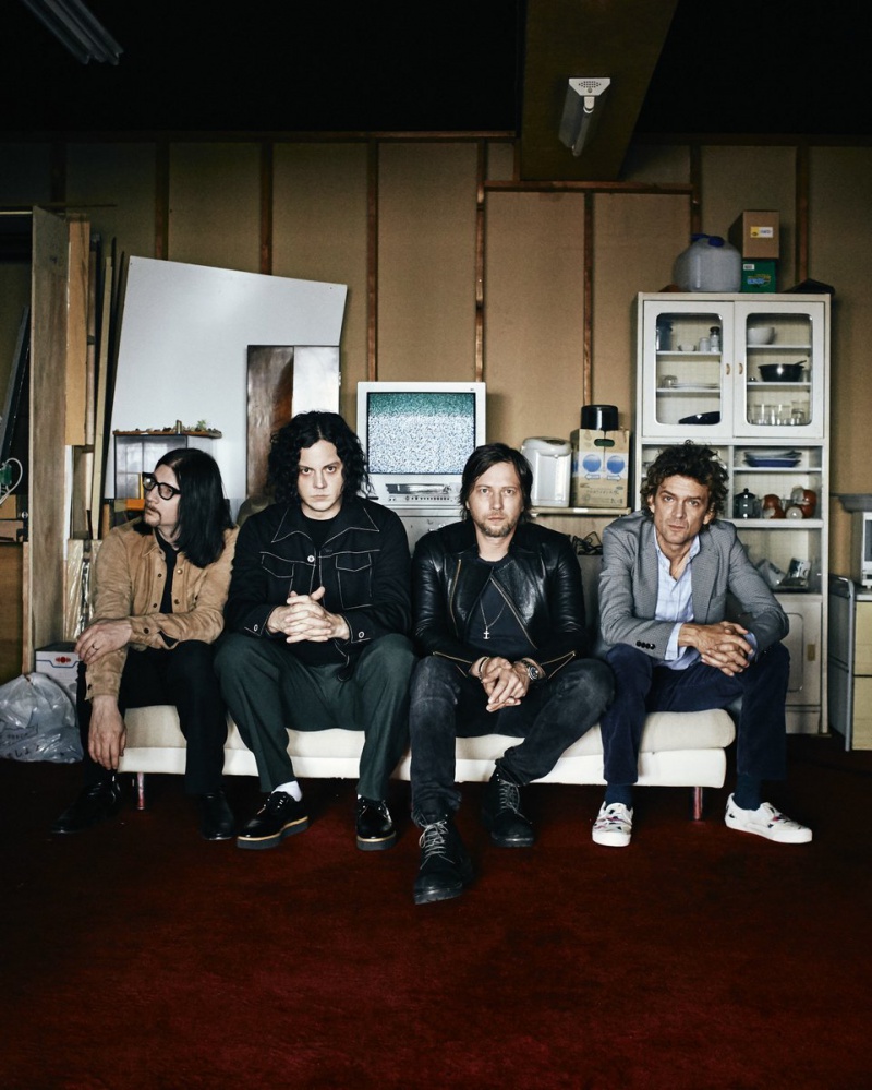 THE RACONTEURS PREZENTUJE &quot;HELP ME STRANGER&quot;