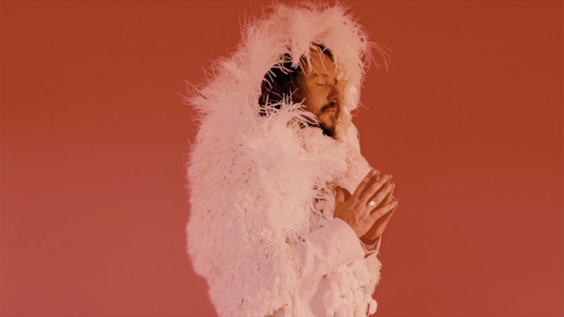 JIM JAMES  PREZENTUJE PREMIEROWY UTWÓR Z „TRIBUTE TO 2”