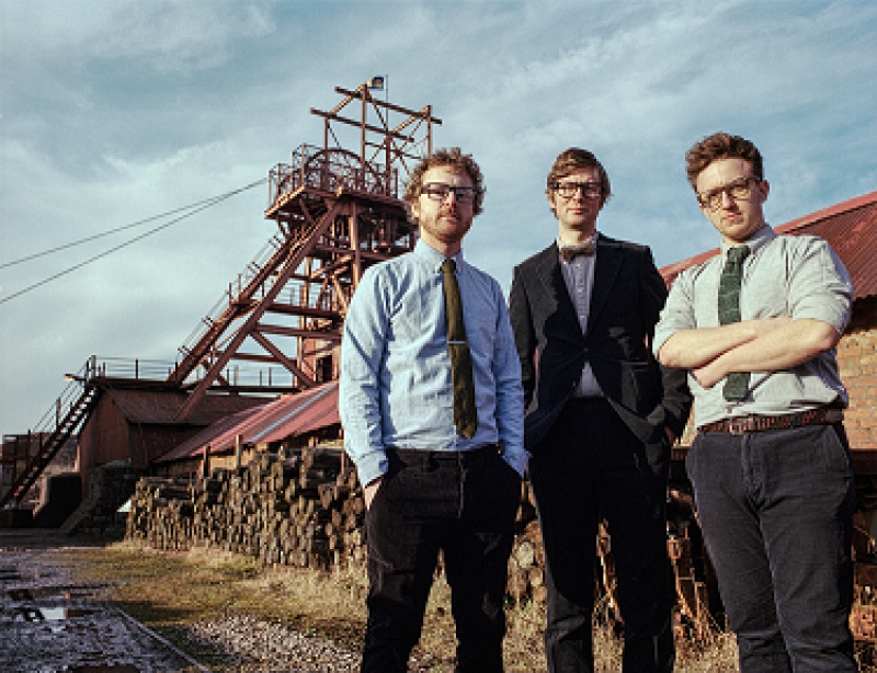PUBLIC SERVICE BROADCASTING PREZENTUJE TELEDYSK DO „THEY GAVE ME LAMP”