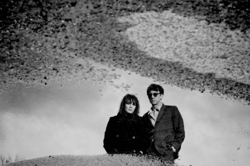GITARZYSTA BLUR - GRAHAM COXON I ROSE ELINOR DOUGALL PREZENTUJĄ KOLEJNY SINGIEL ZWIASTUJĄCY ICH WSPÓŁNY PROJEKT