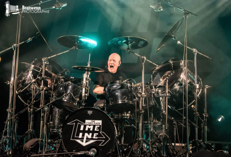 Chris Slade (ex-perkusista m.in. AC/DC) już w tym tygodniu w Polsce! Znamy czasówkę koncertów!