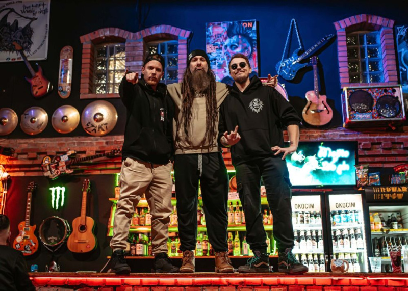 OVER THE UNDER - polski zespół, który założył własny klub